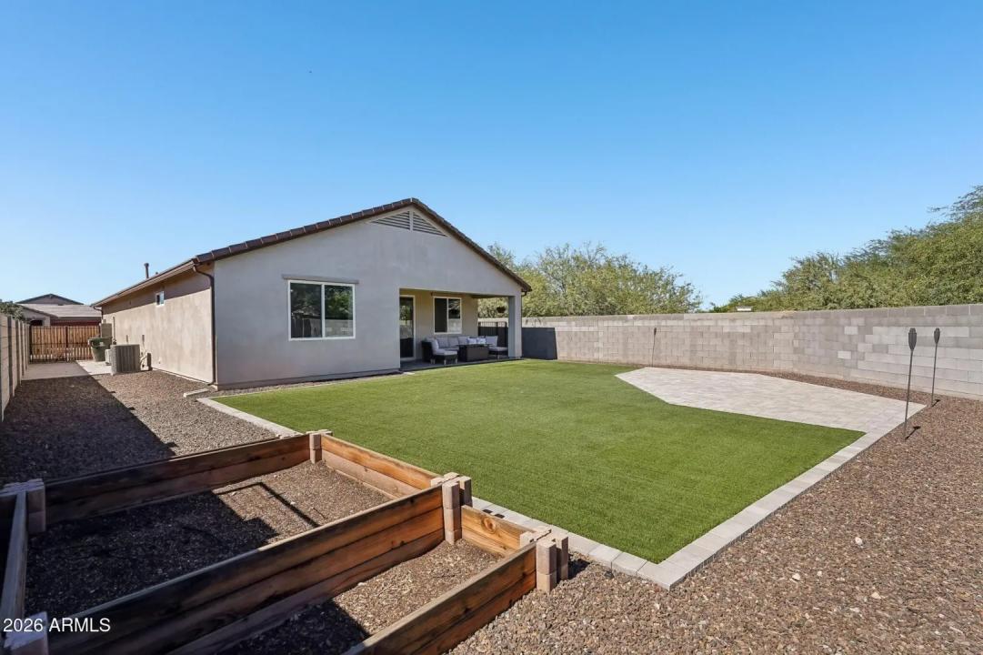 Real Estate Picture 36