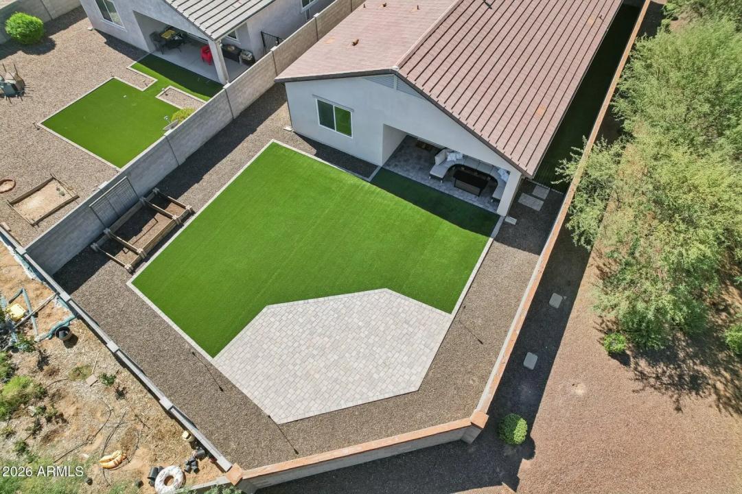 Real Estate Picture 42