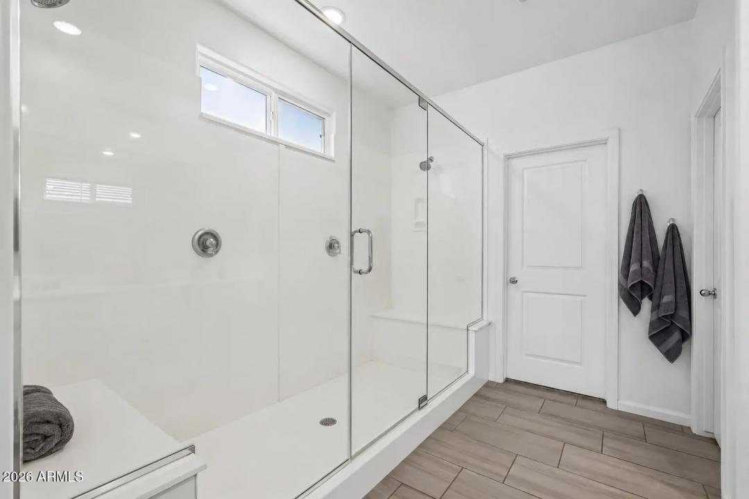 Real Estate Picture 19