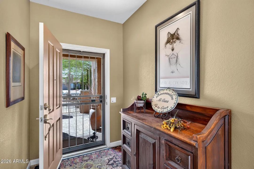Real Estate Picture 7