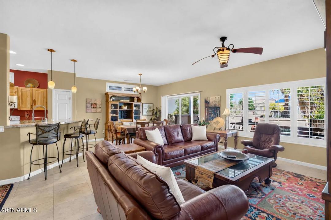 Real Estate Picture 23
