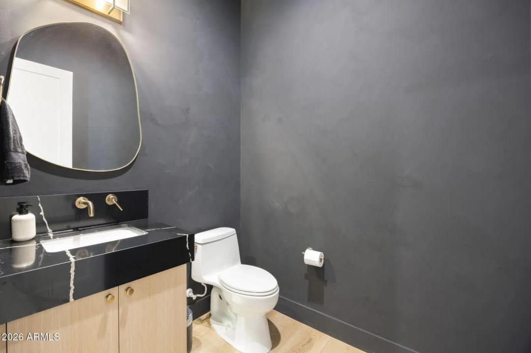 Real Estate Picture 29