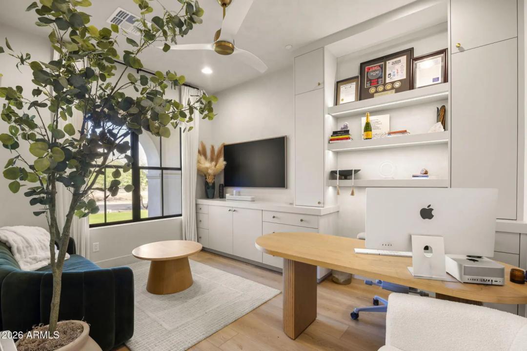 Real Estate Picture 27