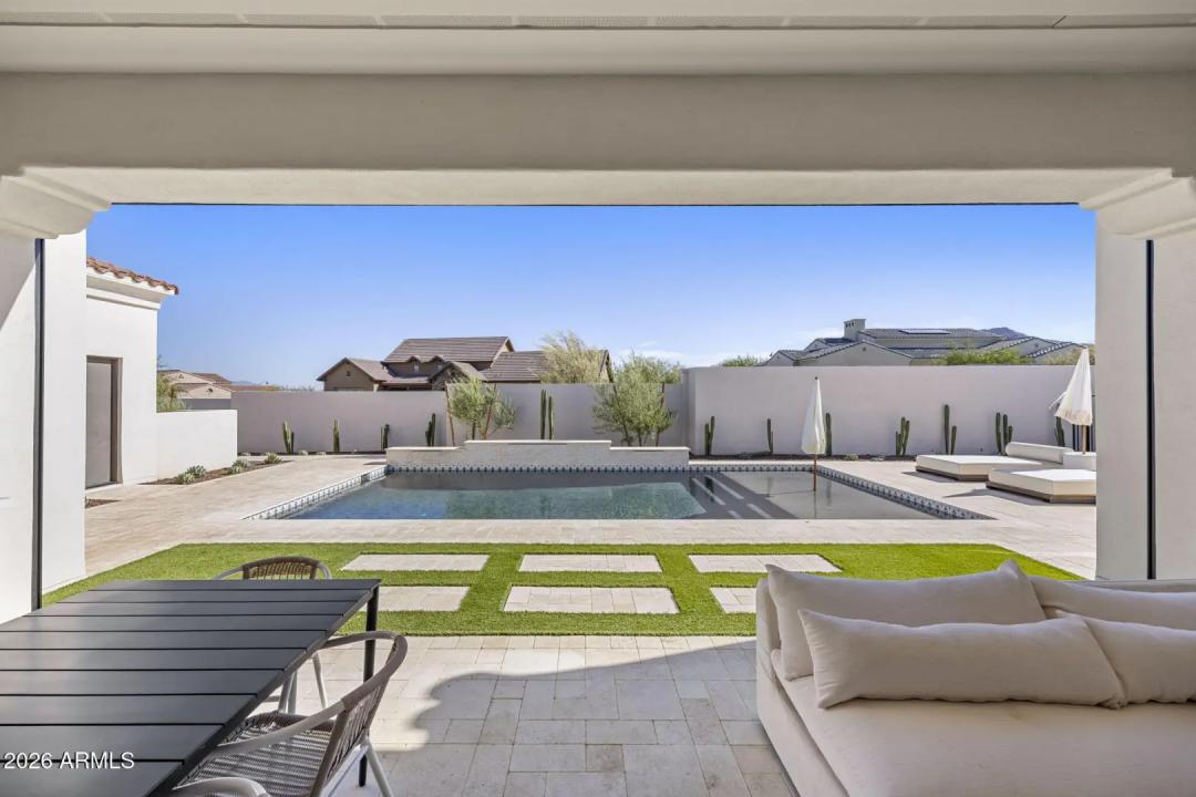 Real Estate Picture 37