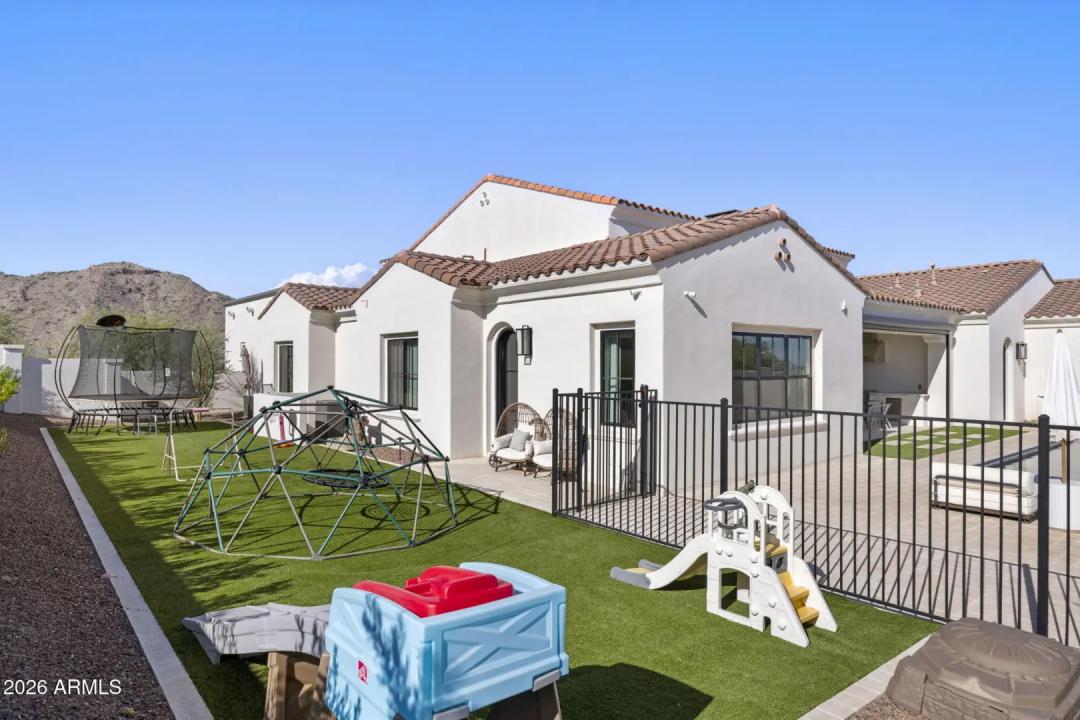 Real Estate Picture 42