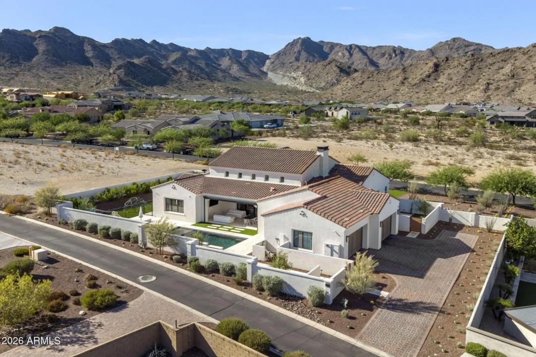 Real Estate Picture 44