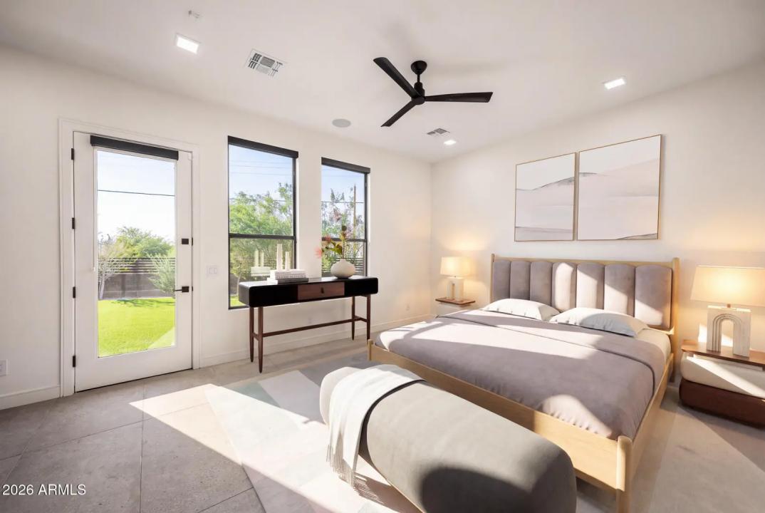 Real Estate Picture 8