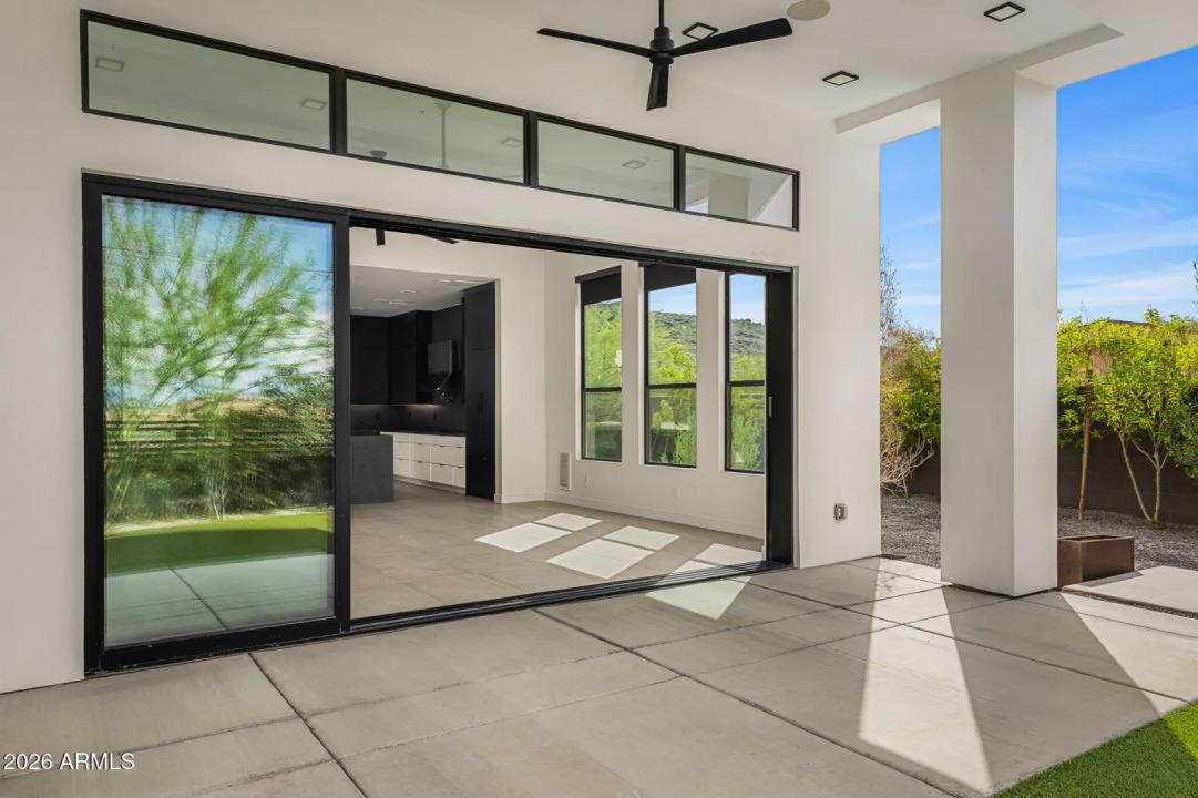 Real Estate Picture 23