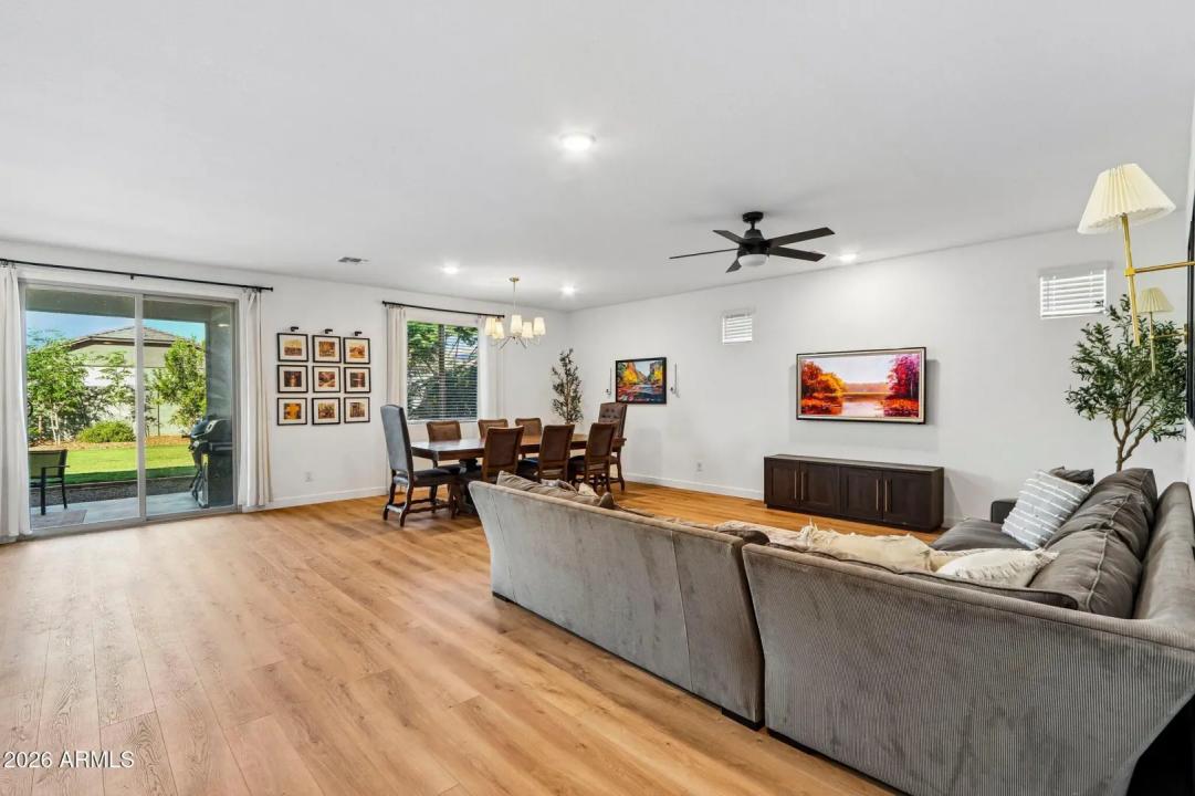 Real Estate Picture 13