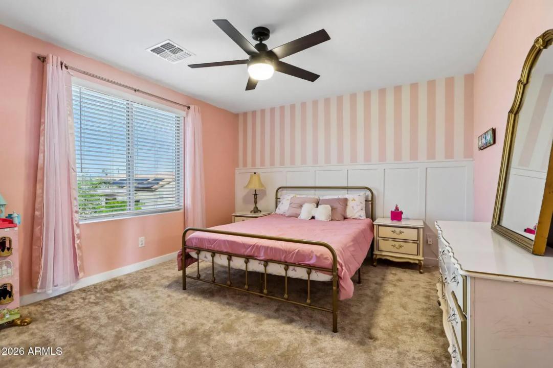 Real Estate Picture 29