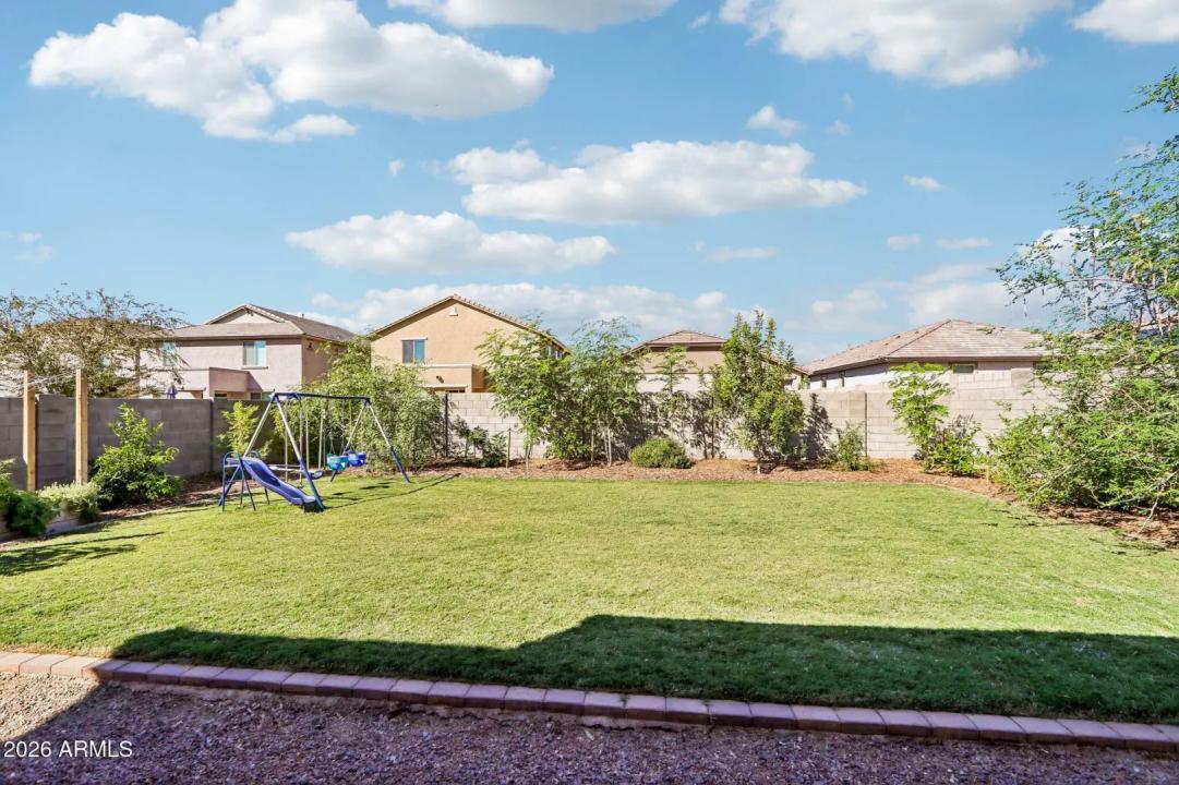 Real Estate Picture 37