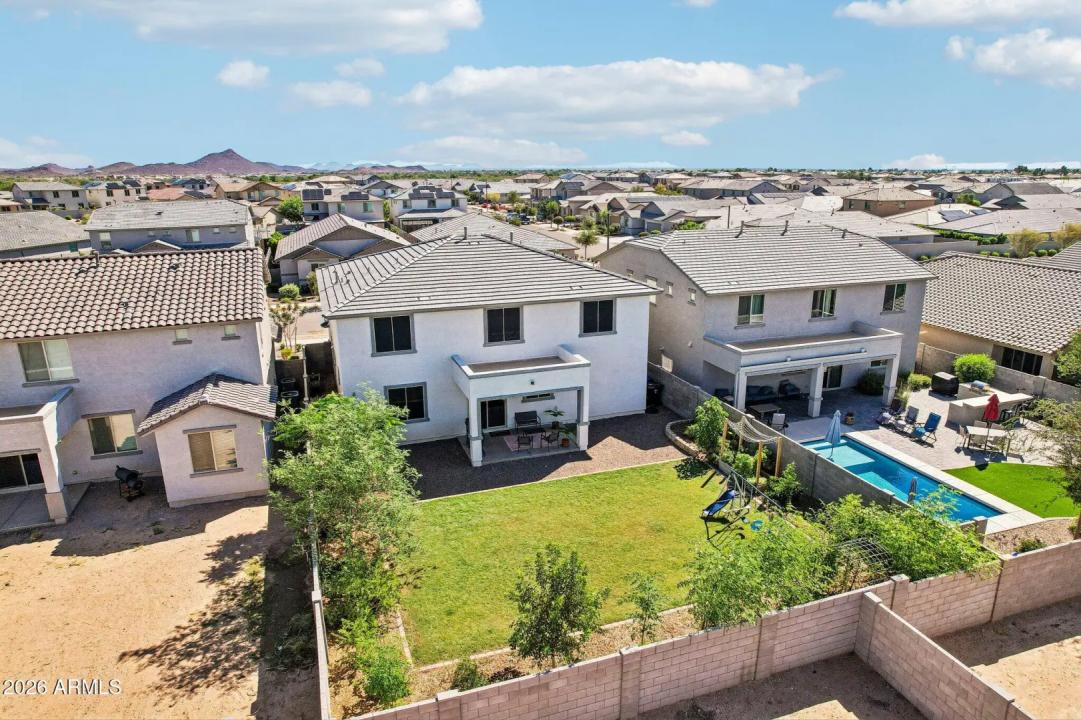 Real Estate Picture 43