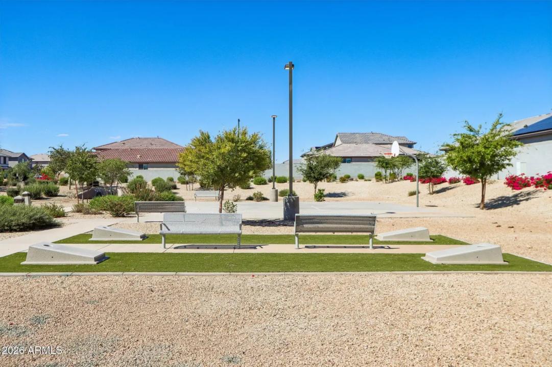 Real Estate Picture 48