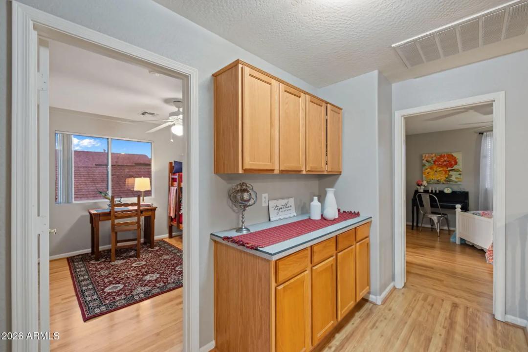 Real Estate Picture 33