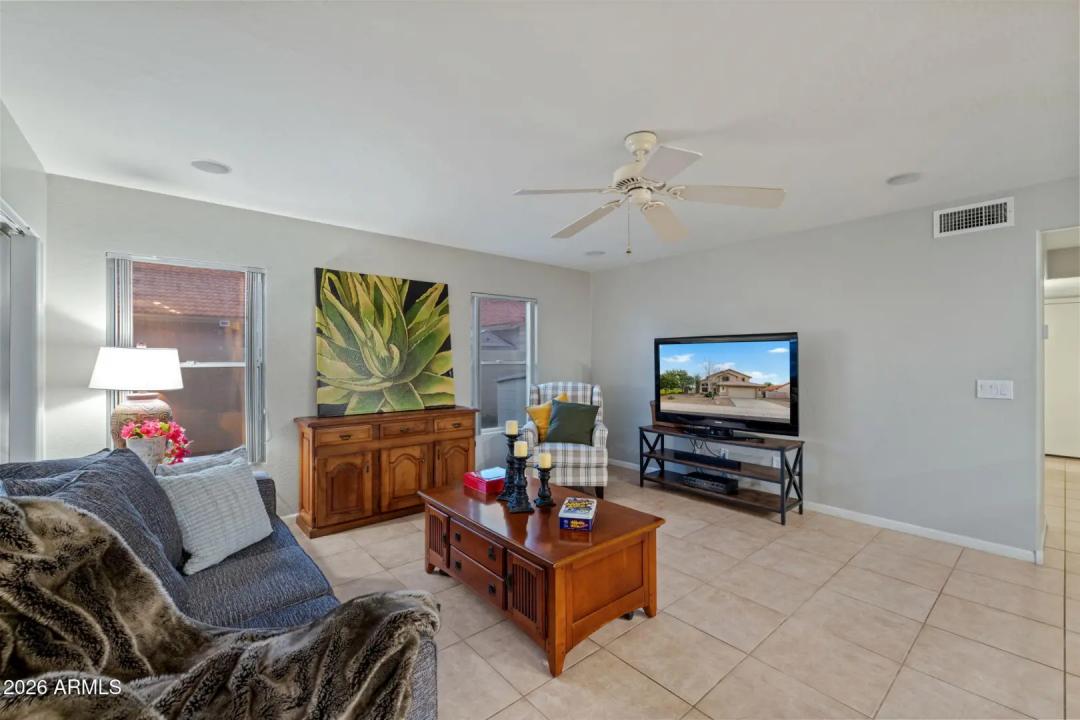 Real Estate Picture 13