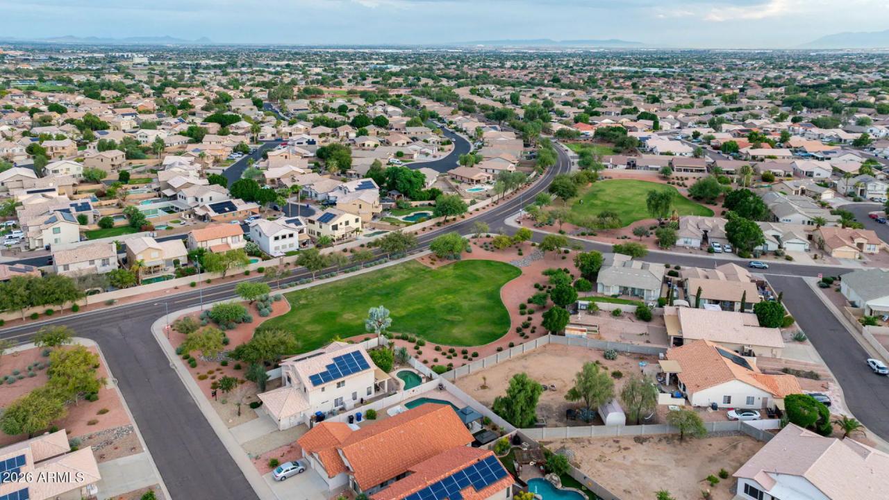 Real Estate Picture 43
