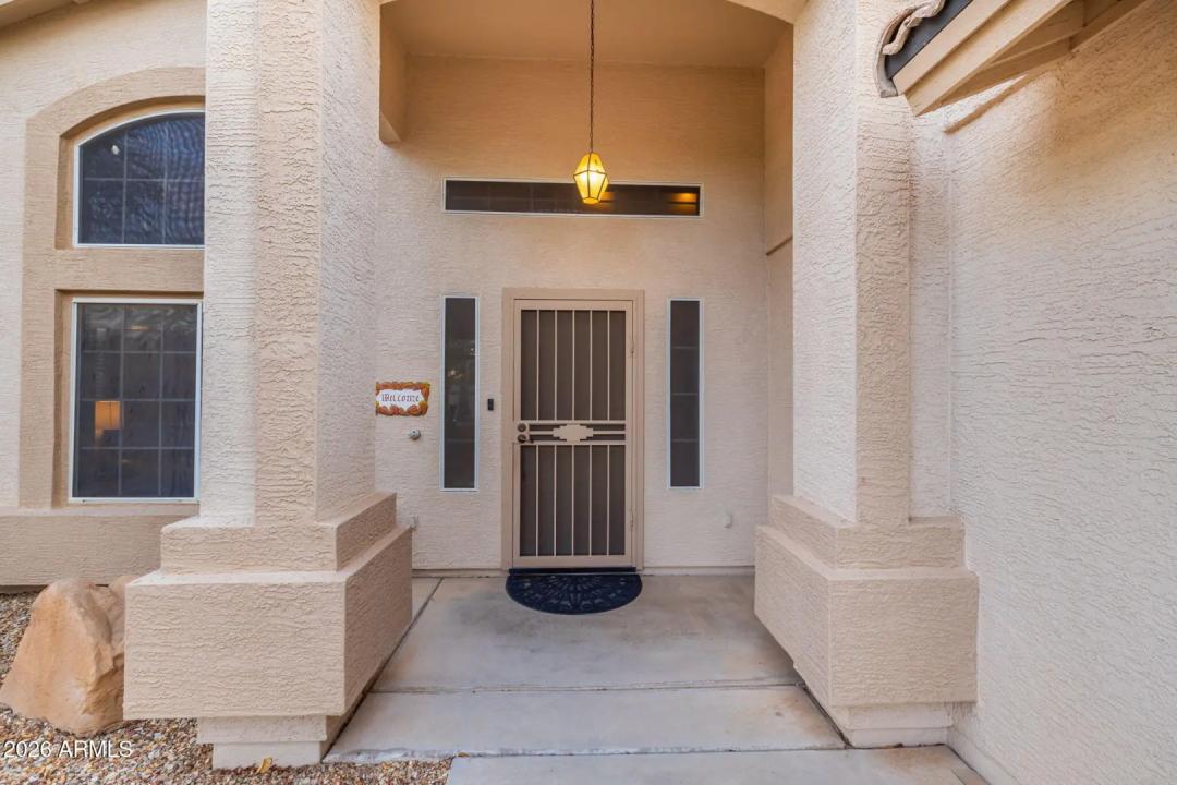 Real Estate Picture 4