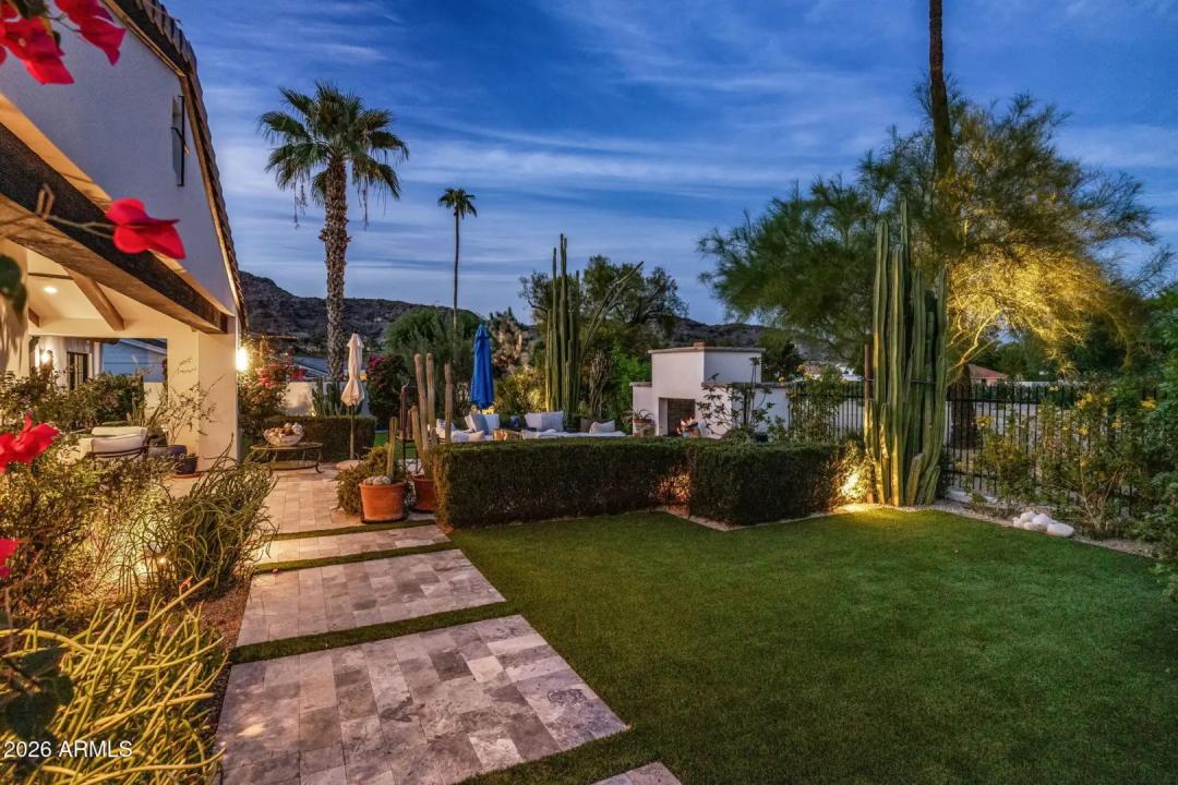 Real Estate Picture 32