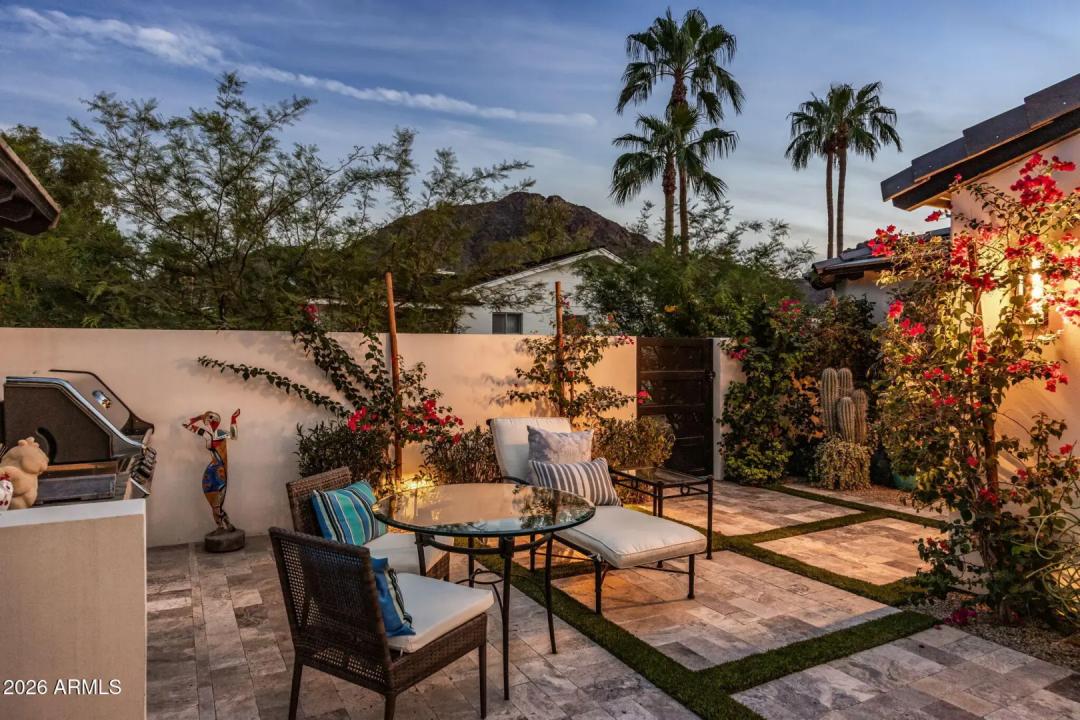 Real Estate Picture 23