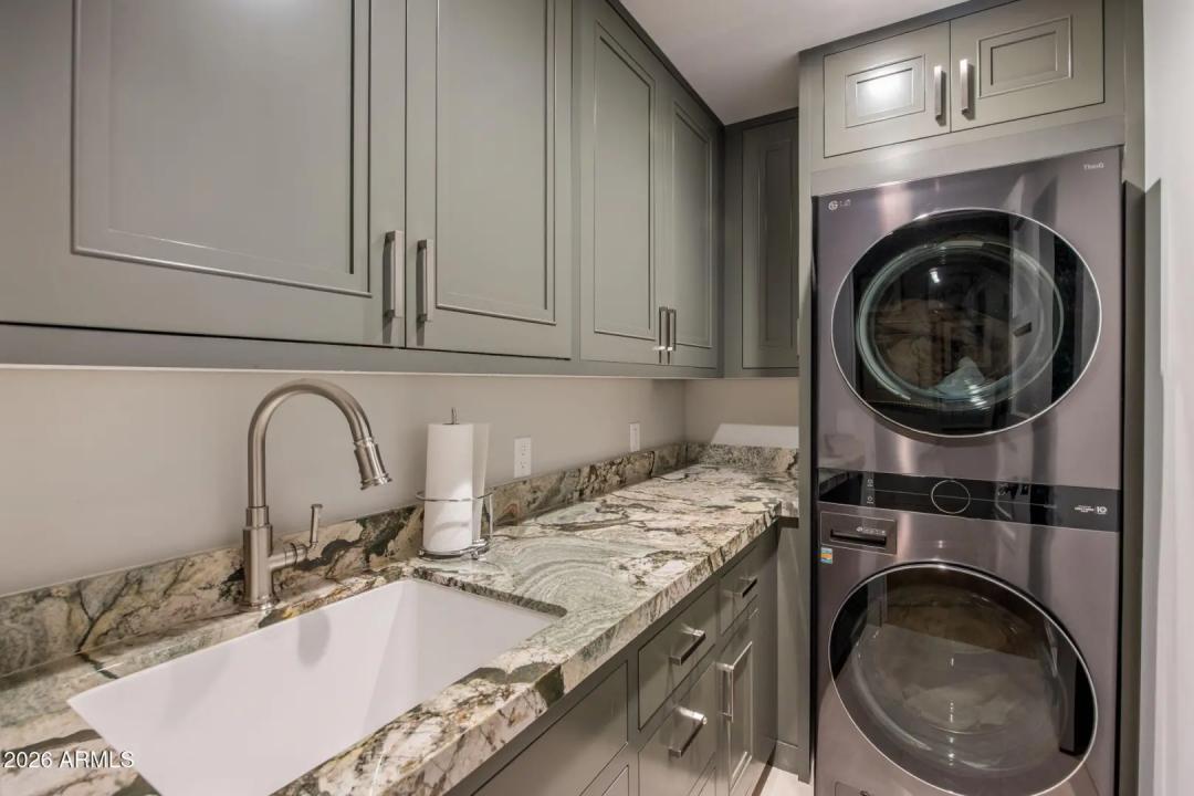 Real Estate Picture 25