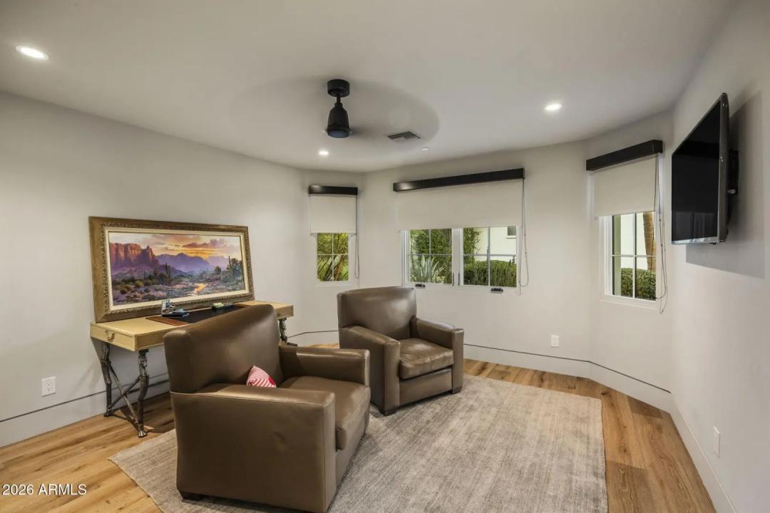 Real Estate Picture 21