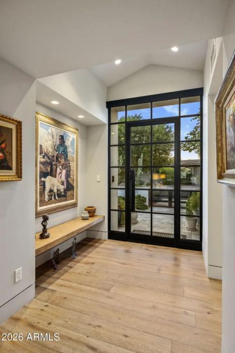 Real Estate Picture 9