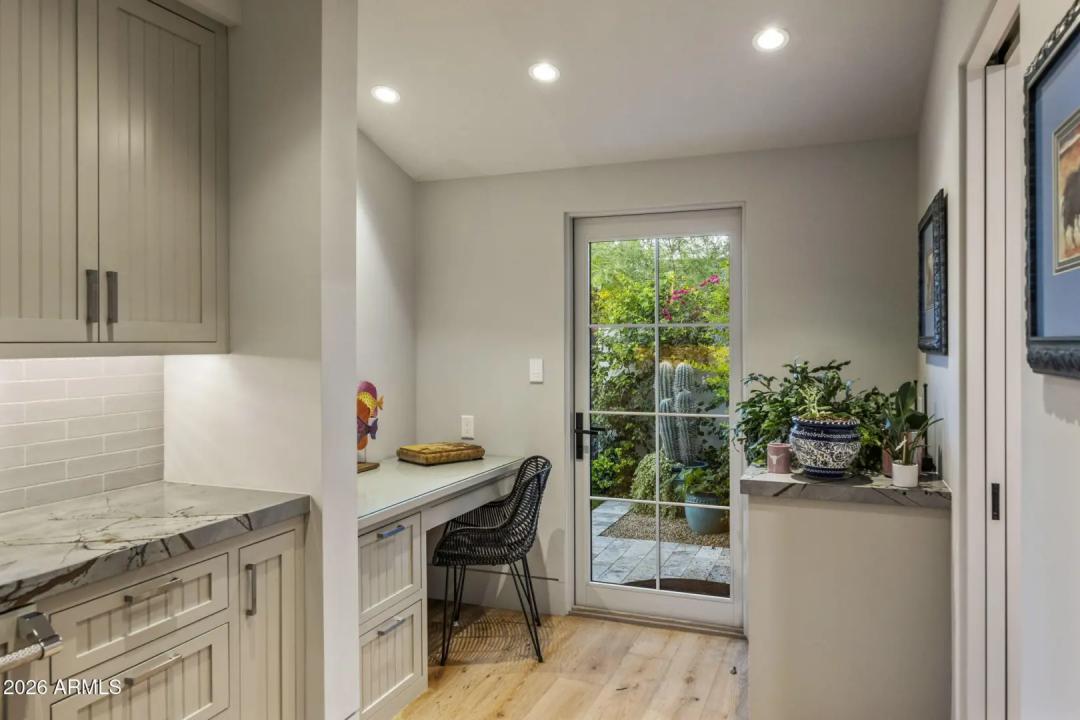 Real Estate Picture 6