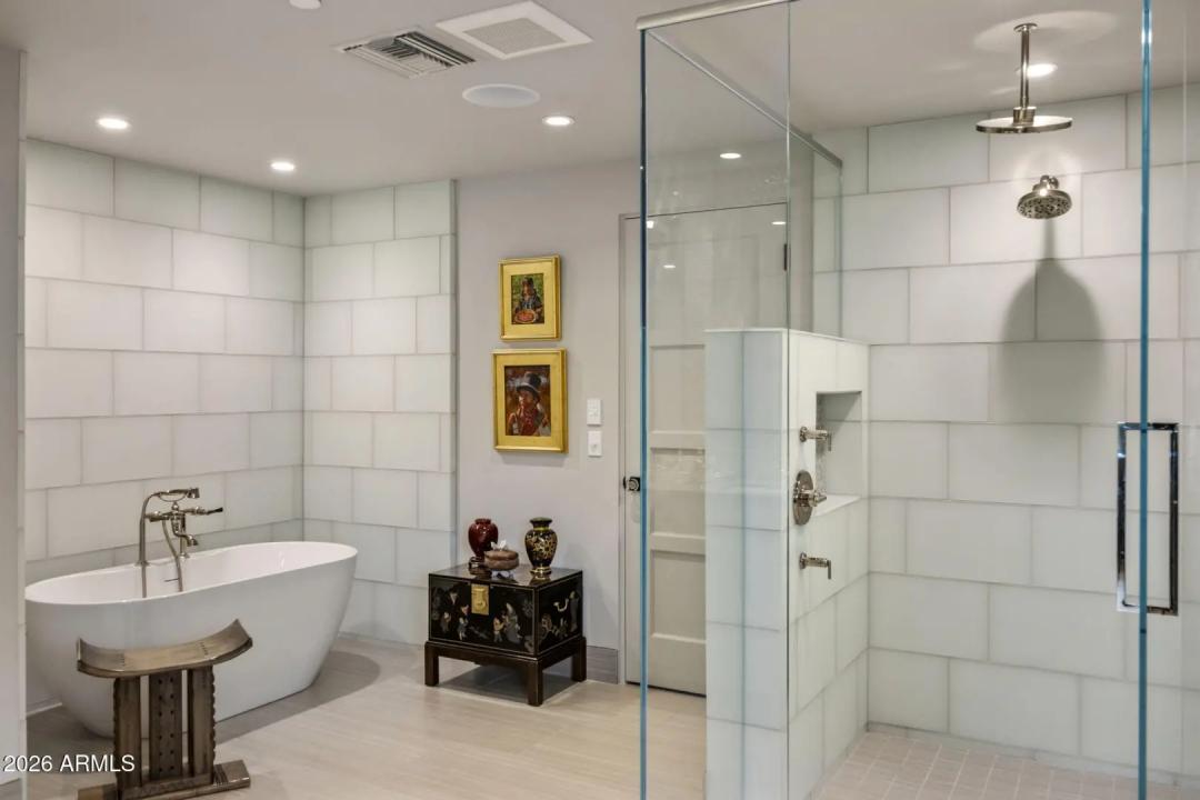 Real Estate Picture 15
