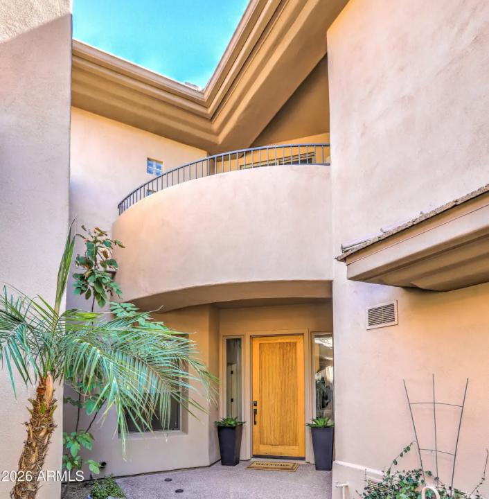 15240 N CLUBGATE Drive 111 Scottsdale AZ 85254