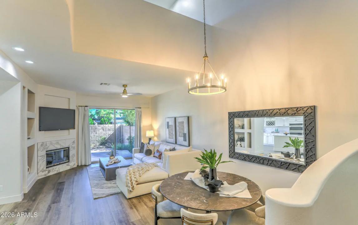 Real Estate Picture 7