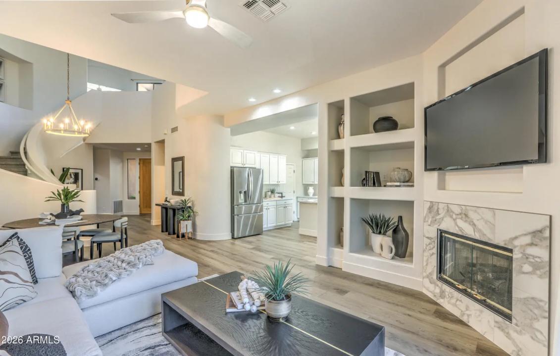 Real Estate Picture 16