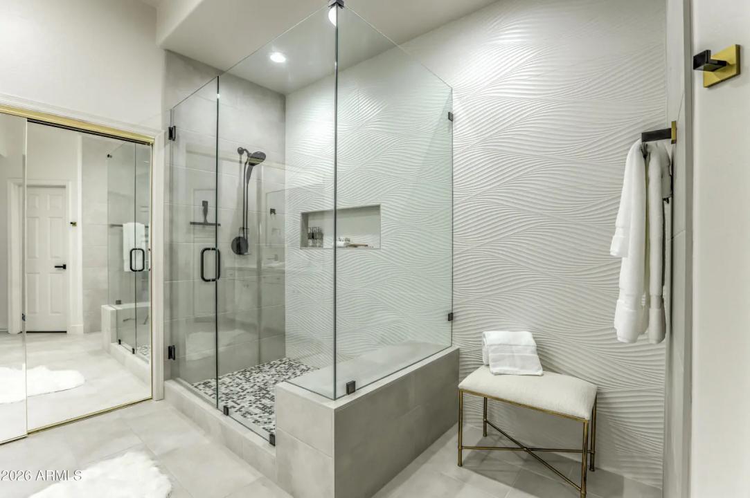 Real Estate Picture 21