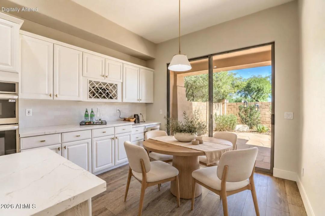 Real Estate Picture 14