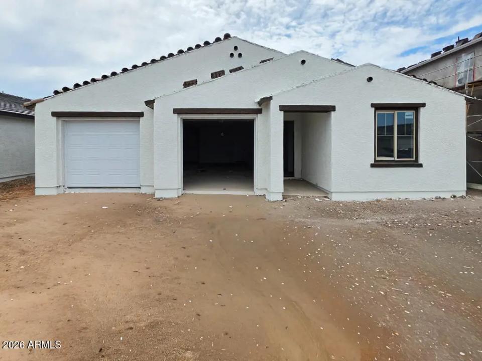 Real Estate Picture 1