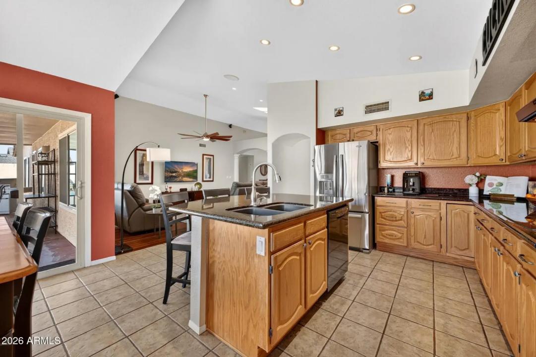 Real Estate Picture 12