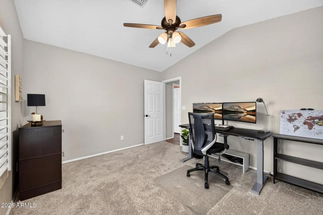 Real Estate Picture 33