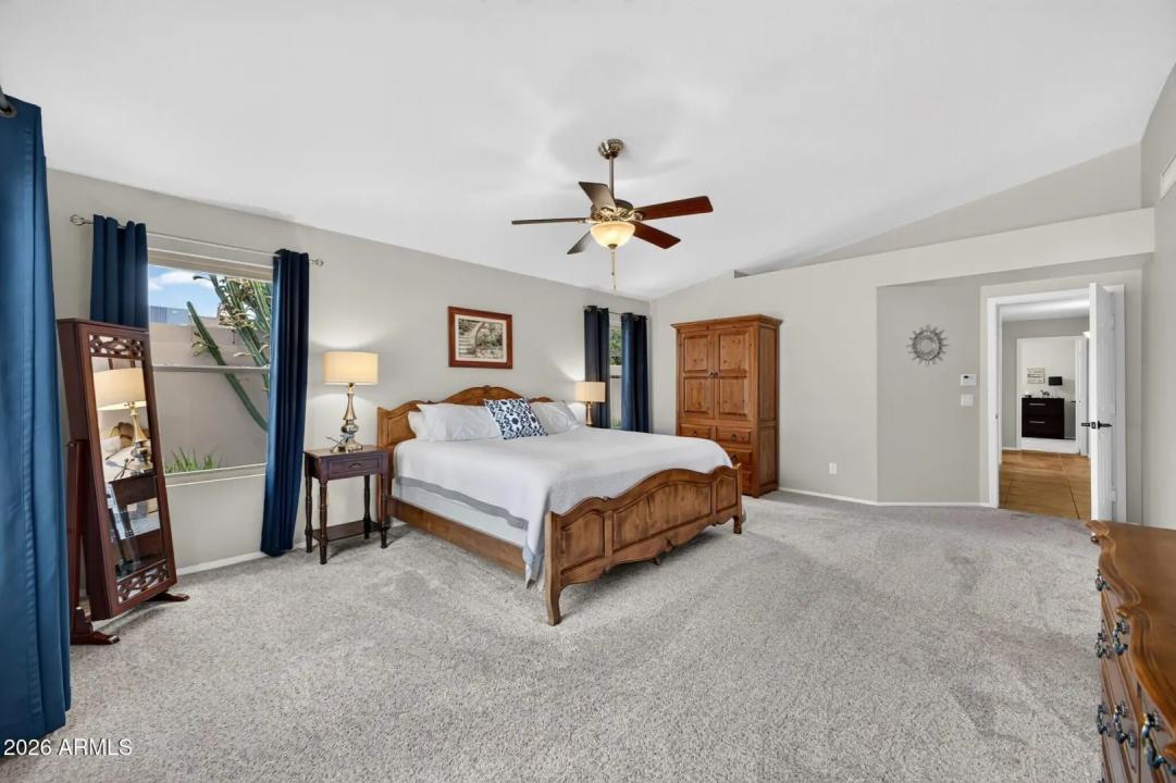 Real Estate Picture 22