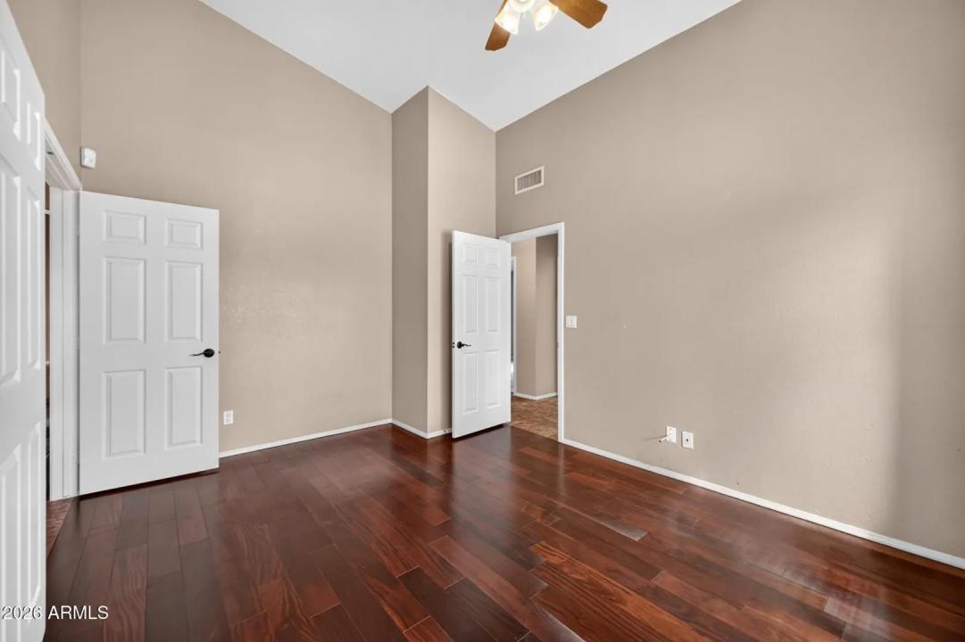 Real Estate Picture 30
