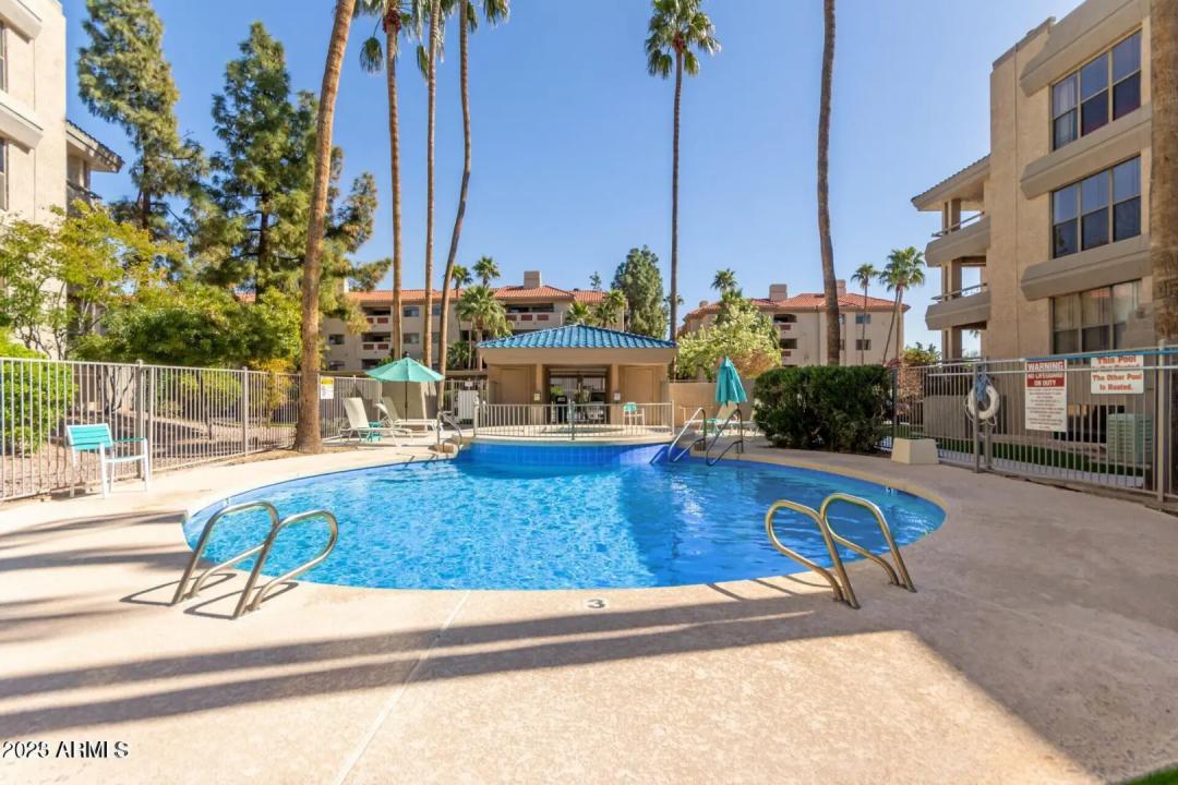 Real Estate Picture 14