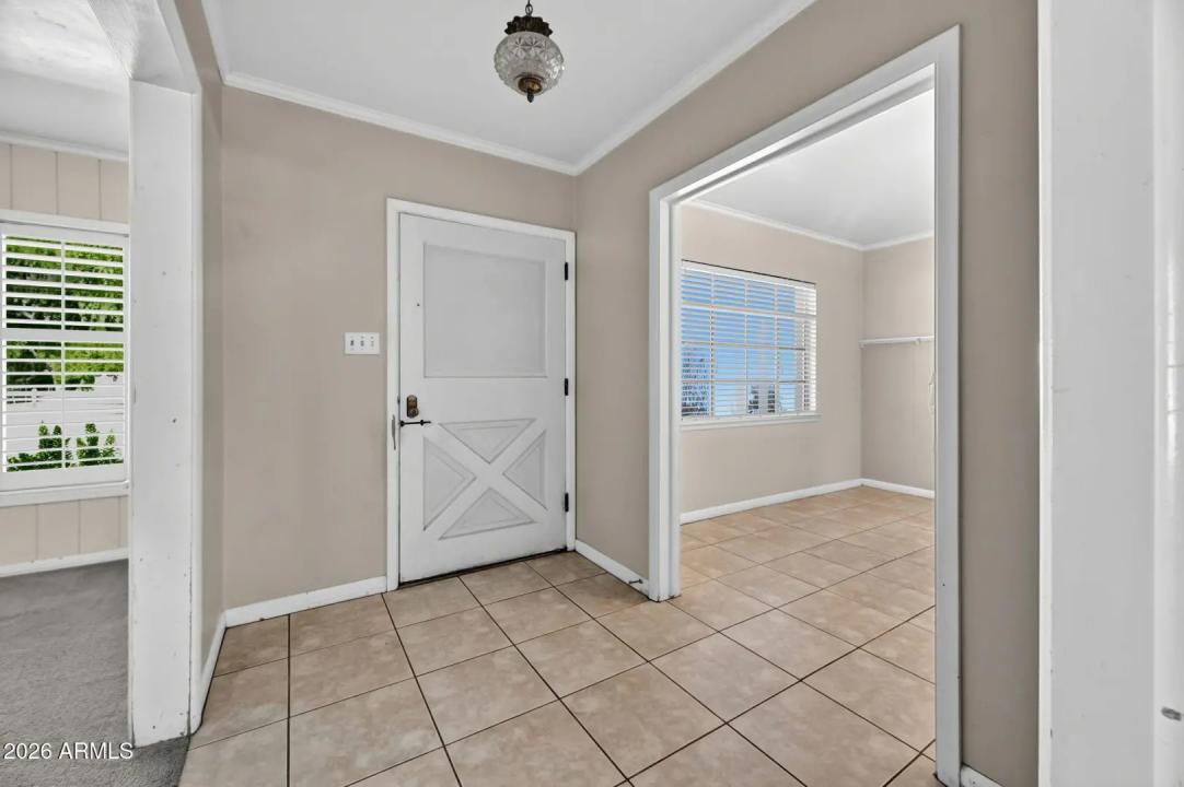 Real Estate Picture 6