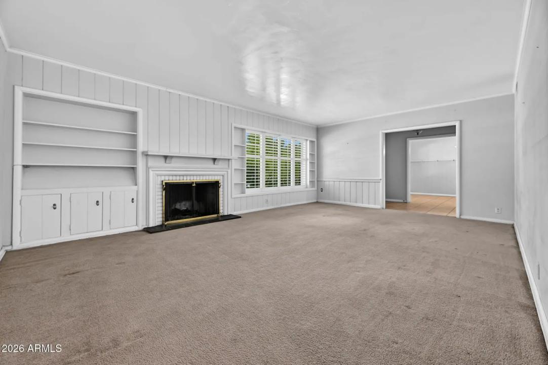 Real Estate Picture 8