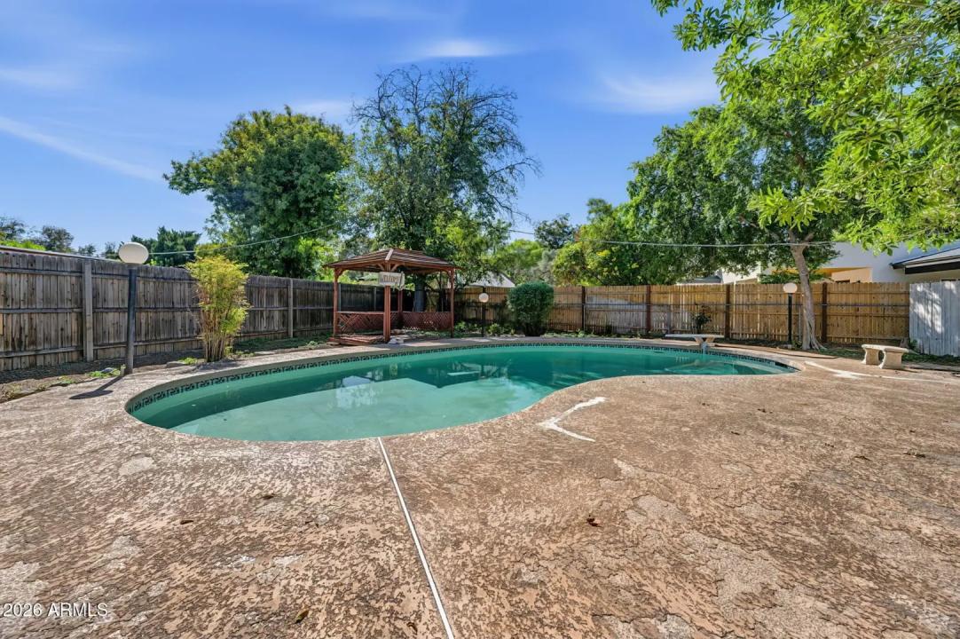 Real Estate Picture 27
