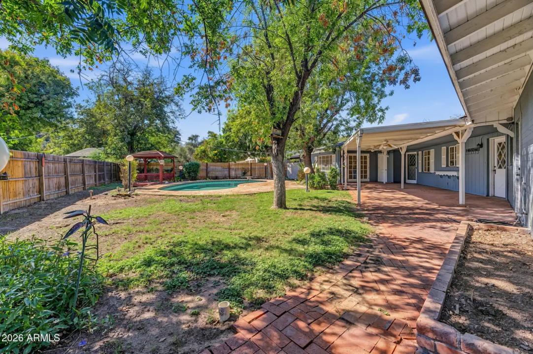 Real Estate Picture 28