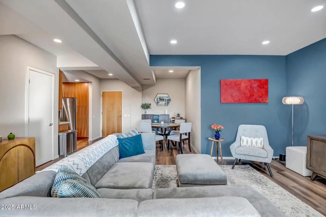 Real Estate Picture 9
