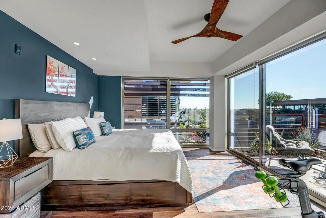 Real Estate Picture 17