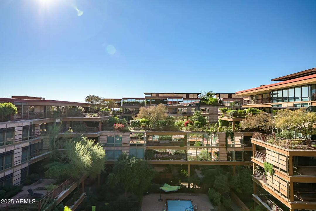 Real Estate Picture 23