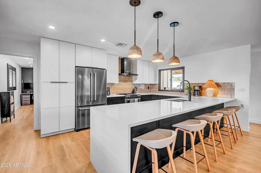 Real Estate Picture 1