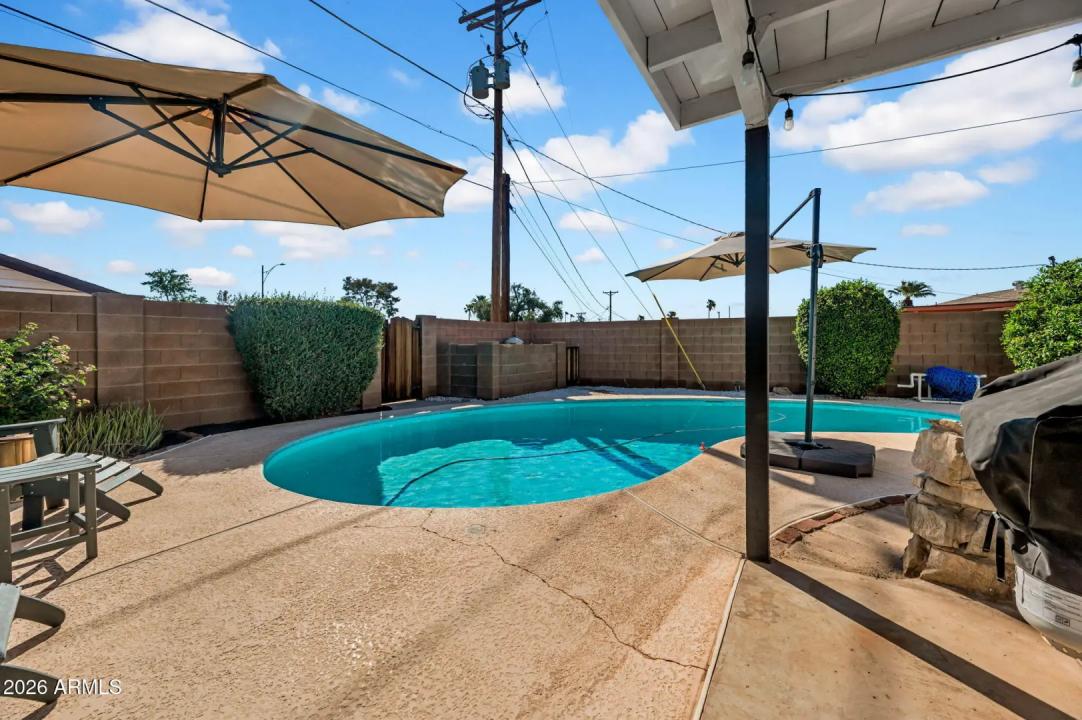 Real Estate Picture 21