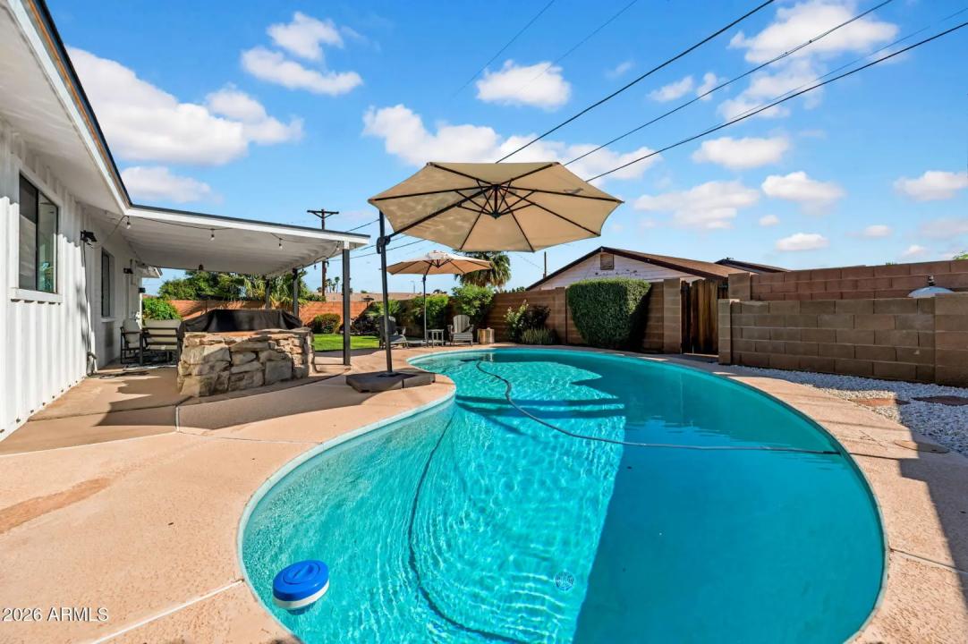 Real Estate Picture 22
