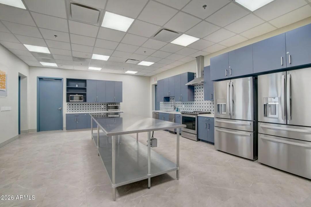 Real Estate Picture 5
